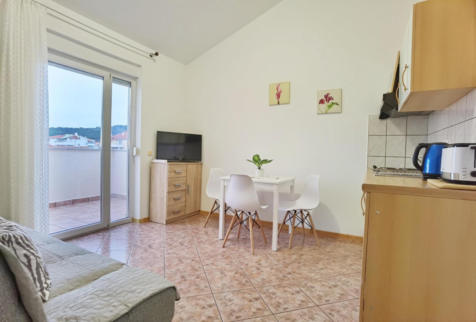 Lilu Apartments Водице Екстериор снимка
